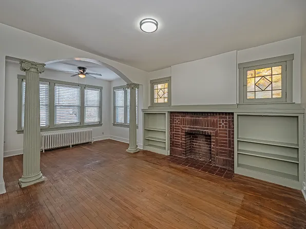 101 Shady Dr W Floor 2, Pittsburgh, PA 15228