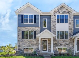 300 Foxglove Dr, Bartlett, IL 60103