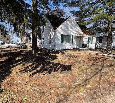 2nd image of 520 S Holmes St