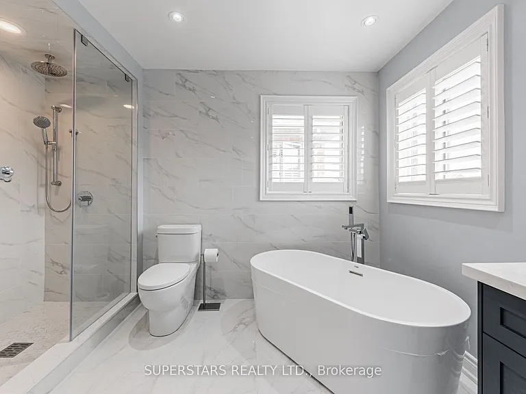 71 Landsdown Cres — Photo 17