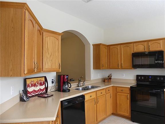 3rd image of 3189 River Branch Cir