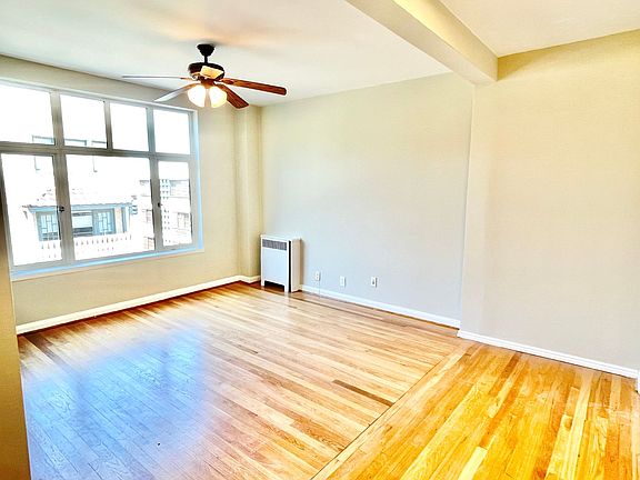 5th image of 290 Lombard St APT 20