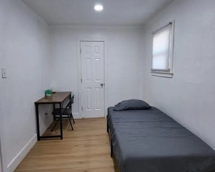 401 Cypress St — Photo 10