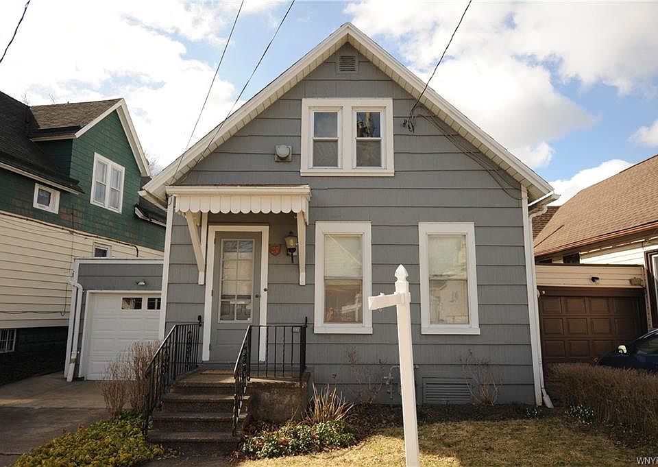 1st image of 21 Koch St