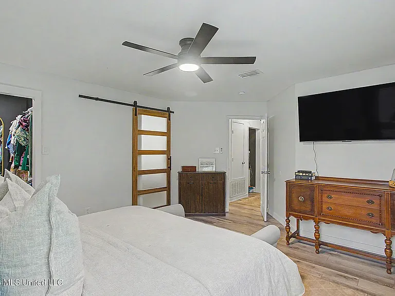 5401 Sioux Dr — Photo 9