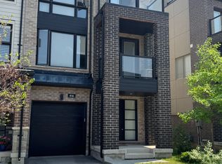 416 Athabasca Cmn, Oakville, ON L6H 0R6