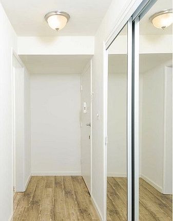 5th image of 1261 N Laurel Ave APT 20
