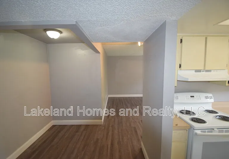 1005 S New York Ave #4 — Photo 8