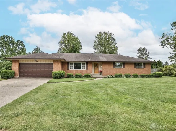 300 Magnolia Dr, Englewood, OH 45322