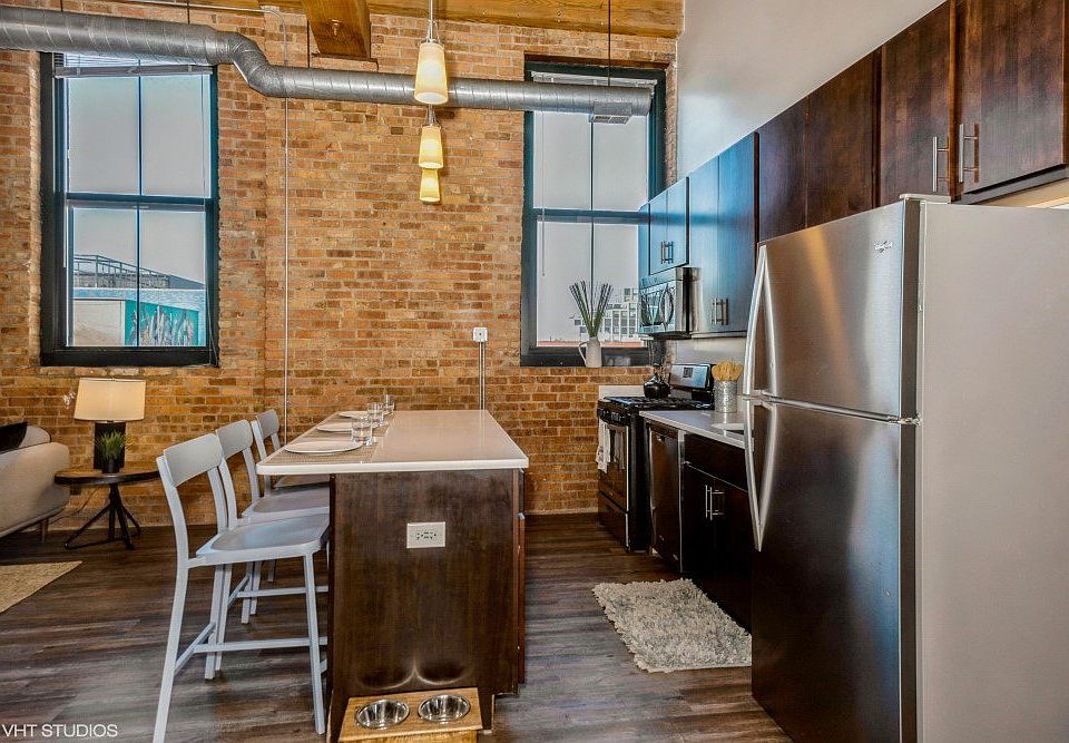 Kitchen with a breakfast bar