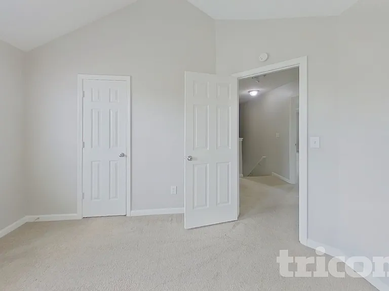135 Belmont Ter — Photo 11
