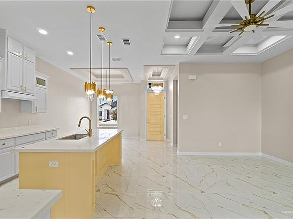 4th image of 3436 E McGrady St