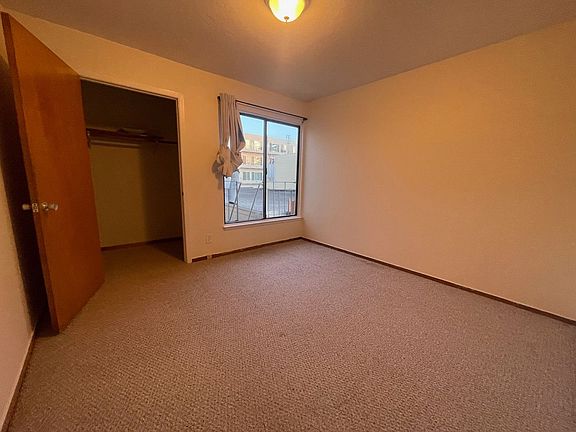 4th image of 442 2nd Ave APT 4
