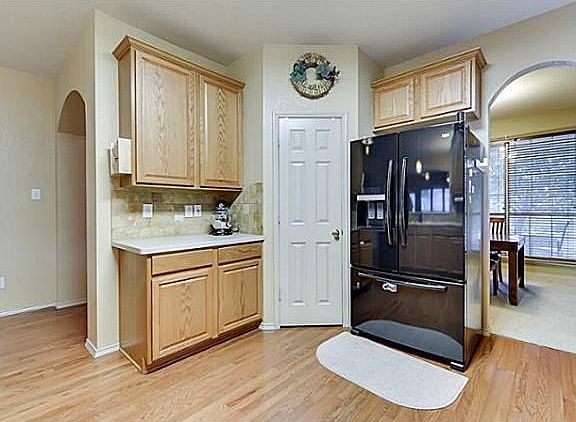 4th image of 2060 Belfry Ct