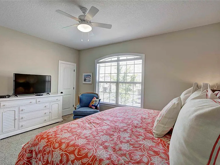 205 Mariners Cir — Photo 33