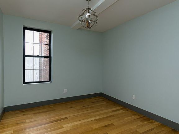 5th image of 55 E 21st St APT 6G