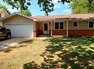 1361 E Woodland St, Springfield, MO 65804