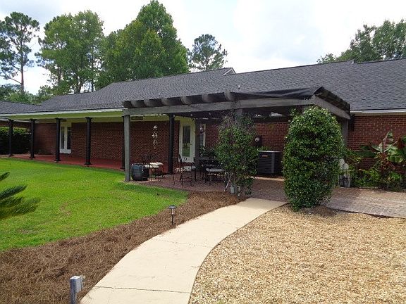3rd image of 5420 Hughes Ln