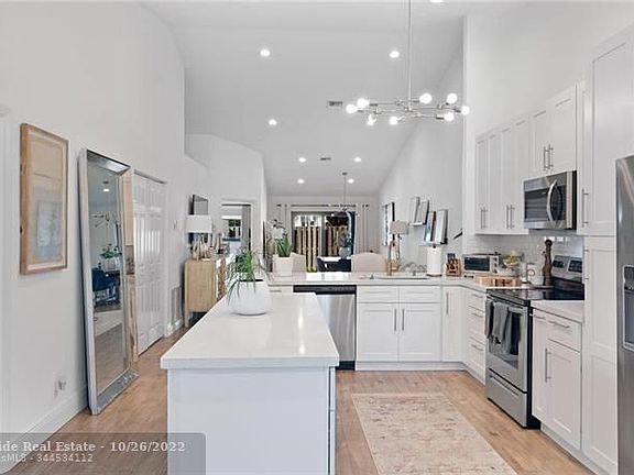 5th image of 11167 NW 38th Pl #11167