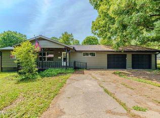 415 North Ave, Athens, TN 37303