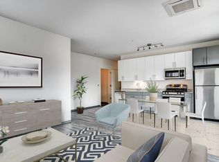 2641 W Fullerton Ave #222, Chicago, IL 60647