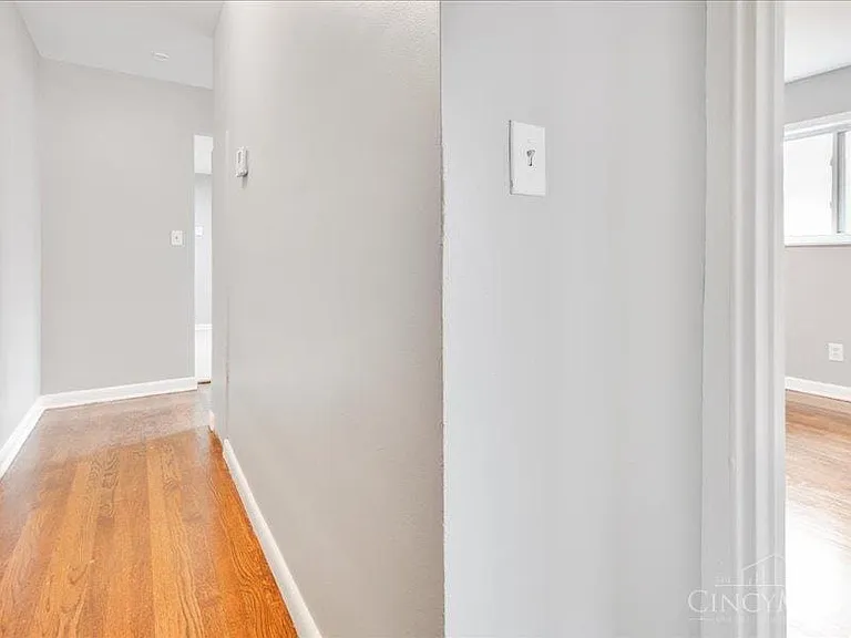 1638 Crest Hill Ave #3 — Photo 11