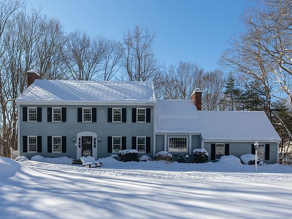 72 Heatherwood Drive