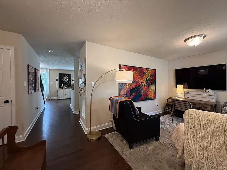 117 Deans Way — Photo 4