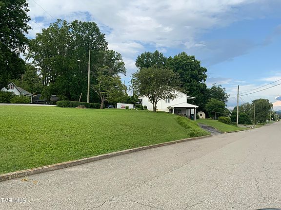 5th image of 1944 Norway St