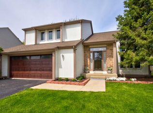 73 Breckenridge Dr, Aurora, IL 60504