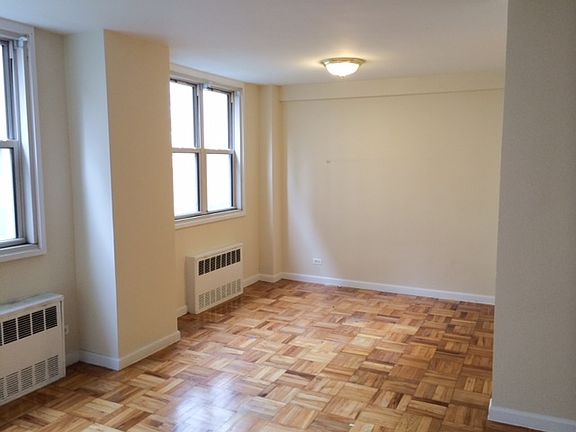 2nd image of 222 E 19th St APT 6D