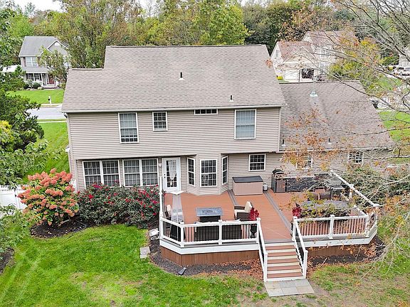 4th image of 56 Samuel Dr
