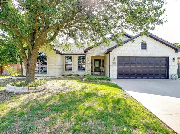 1826 Sandpiper Dr, Weatherford, TX 76088
