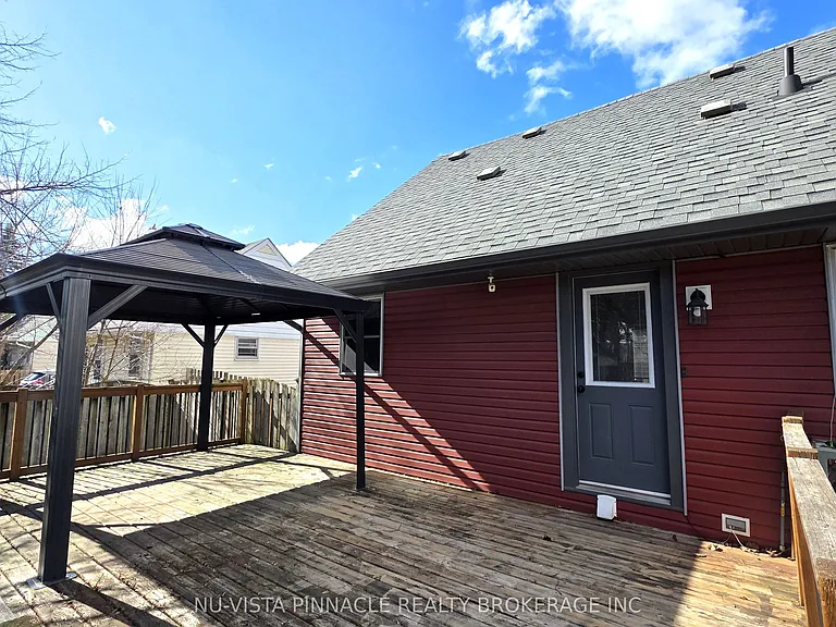 1243 Landor St — Photo 40