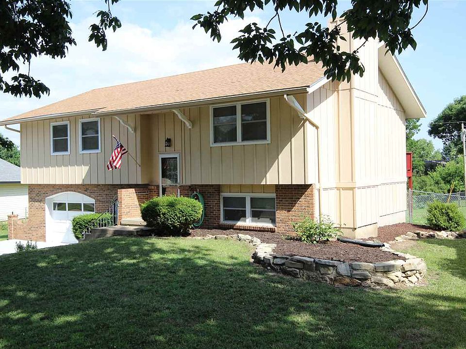 1st image of 3446 Stonehenge Dr