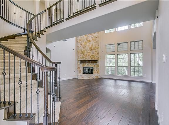 4th image of 705 Cornell Dr