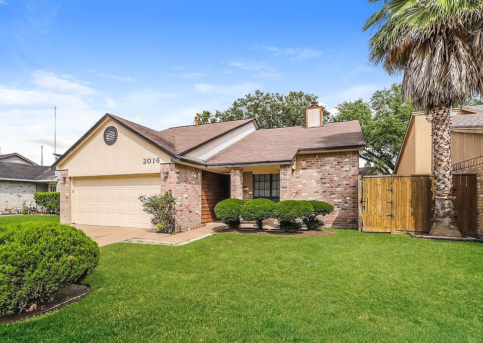 1st image of 2016 Hickory Glen Dr