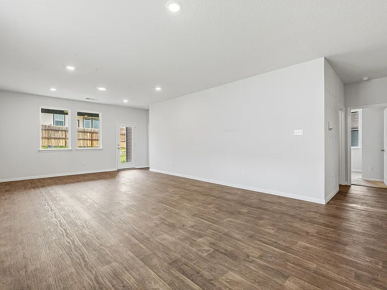 202 Eagle Mountain Trl — Photo 11