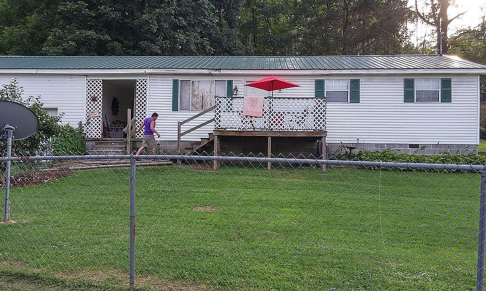 1st image of 346 Crawford St