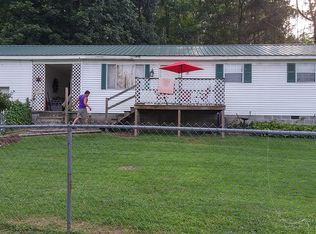 346 Crawford St, Oak Hill, WV 25901