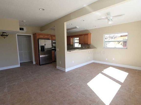 3rd image of 1139 50th Ave N