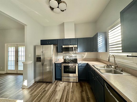 4th image of 8335 Hinsdale Way