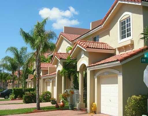 2nd image of 11631 NW 51st Ln