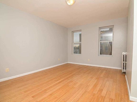 2nd image of 204 Sumpter St APT 6