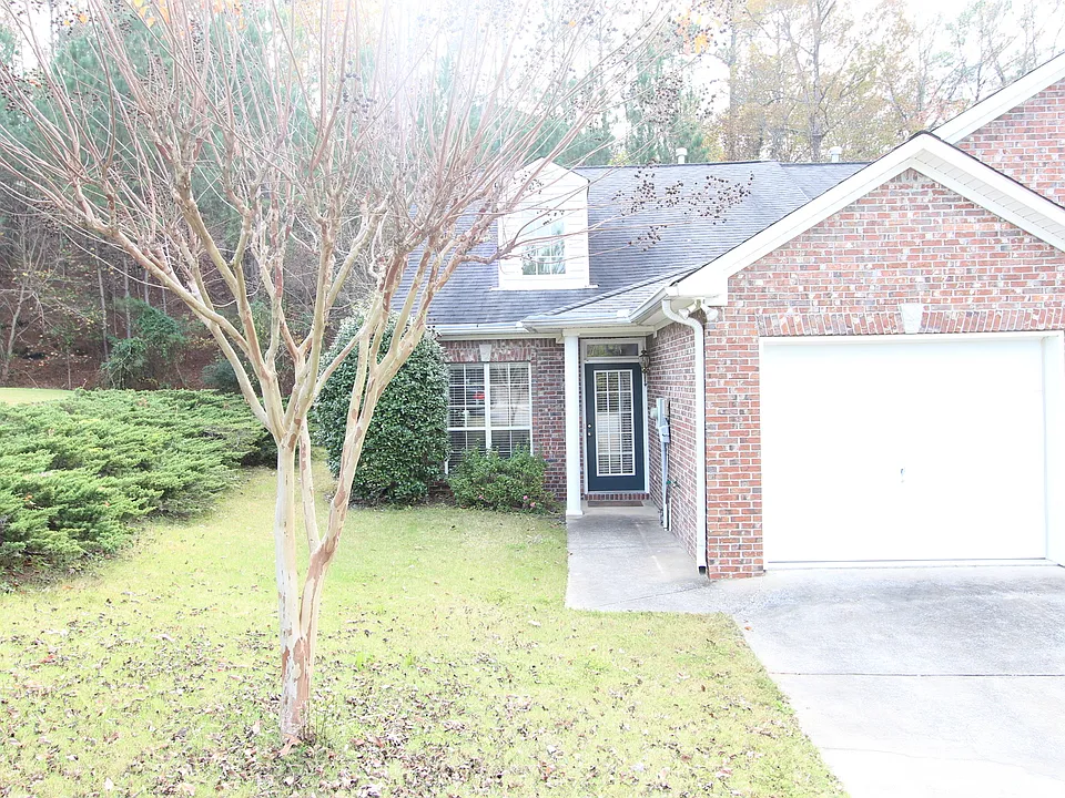 1561 Savannah Park