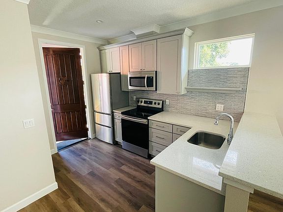 3rd image of 509 Shine Ave