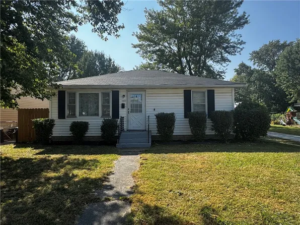 1601 S Park St, Effingham, IL 62401