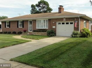 705 Greentree Rd, Linthicum, MD 21090