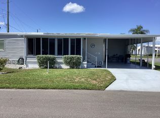 Vista del Lago MH & RV Resort, Bradenton, FL 34207