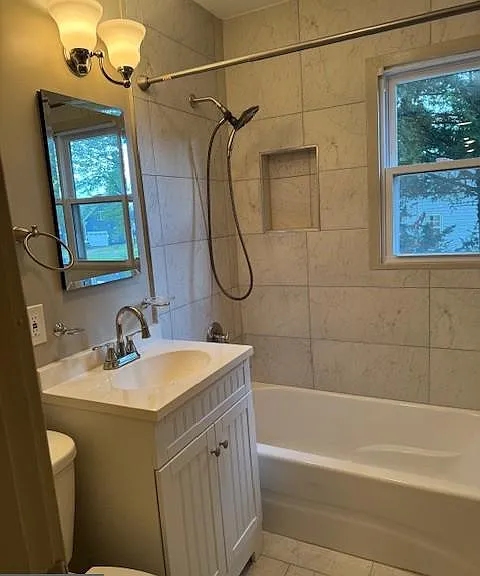 1920 Hillside Dr — Photo 16